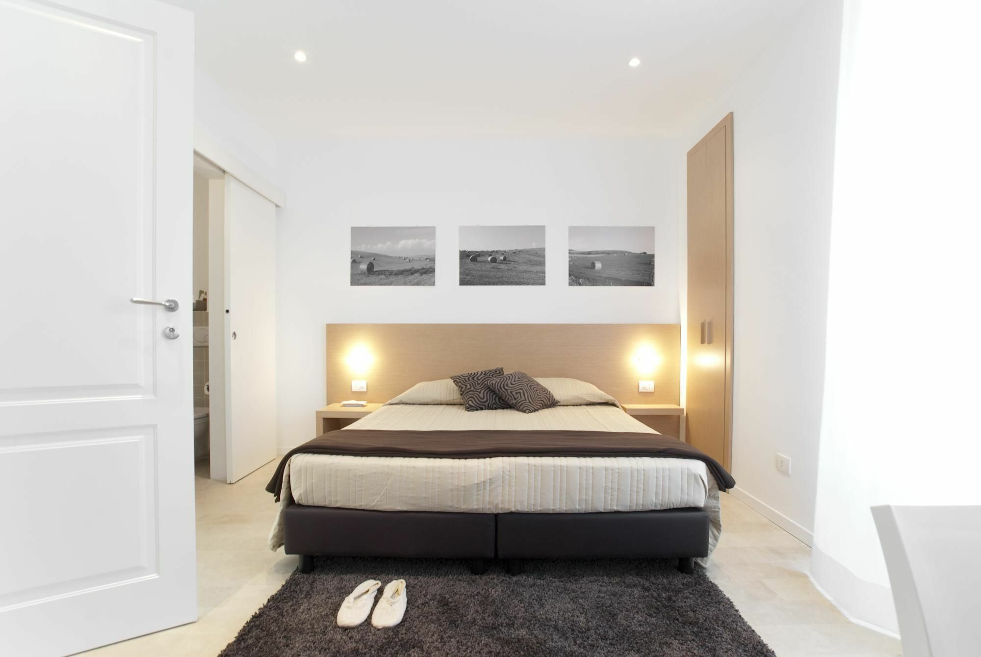 Le Stanze Del Sole Bed & Breakfast Ragusa Exterior photo